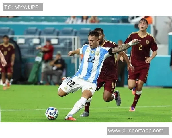 阿根廷精彩反击洛塞尔索轻松破门小蜘蛛助攻劳塔罗展现默契