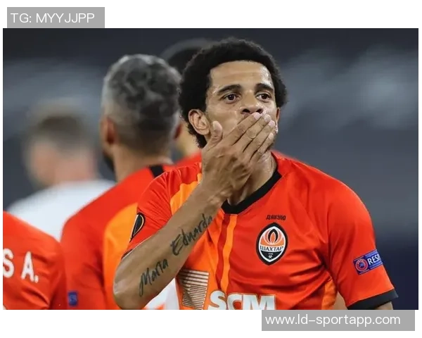 泰森承认未达最佳状态并称赞球队末节沟通配合出色